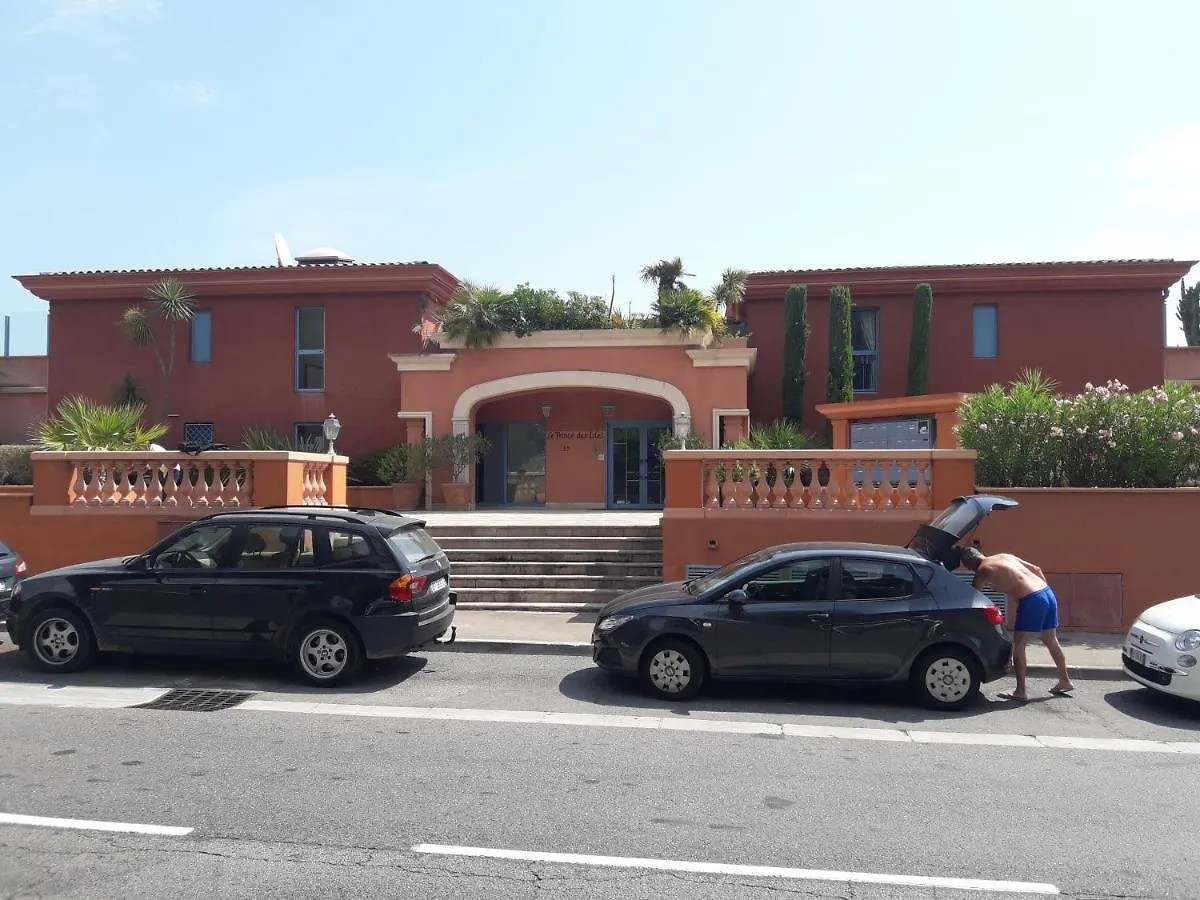 Apartment French Riviera 1 Bedroom On The Beach Facing Cannes Theoule-sur-Mer