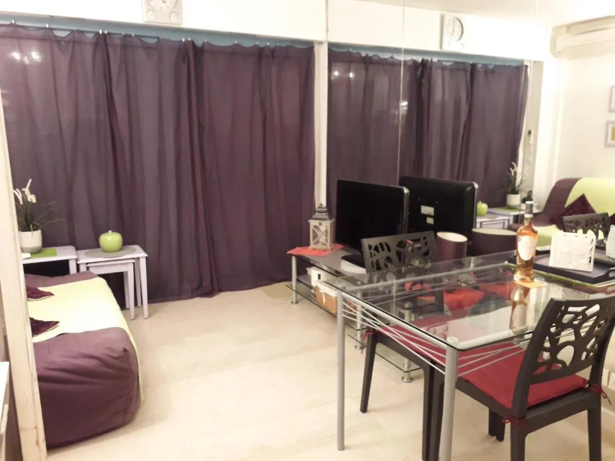 French Riviera 1 Bedroom On The Beach Facing Cannes Théoule-sur-Mer France