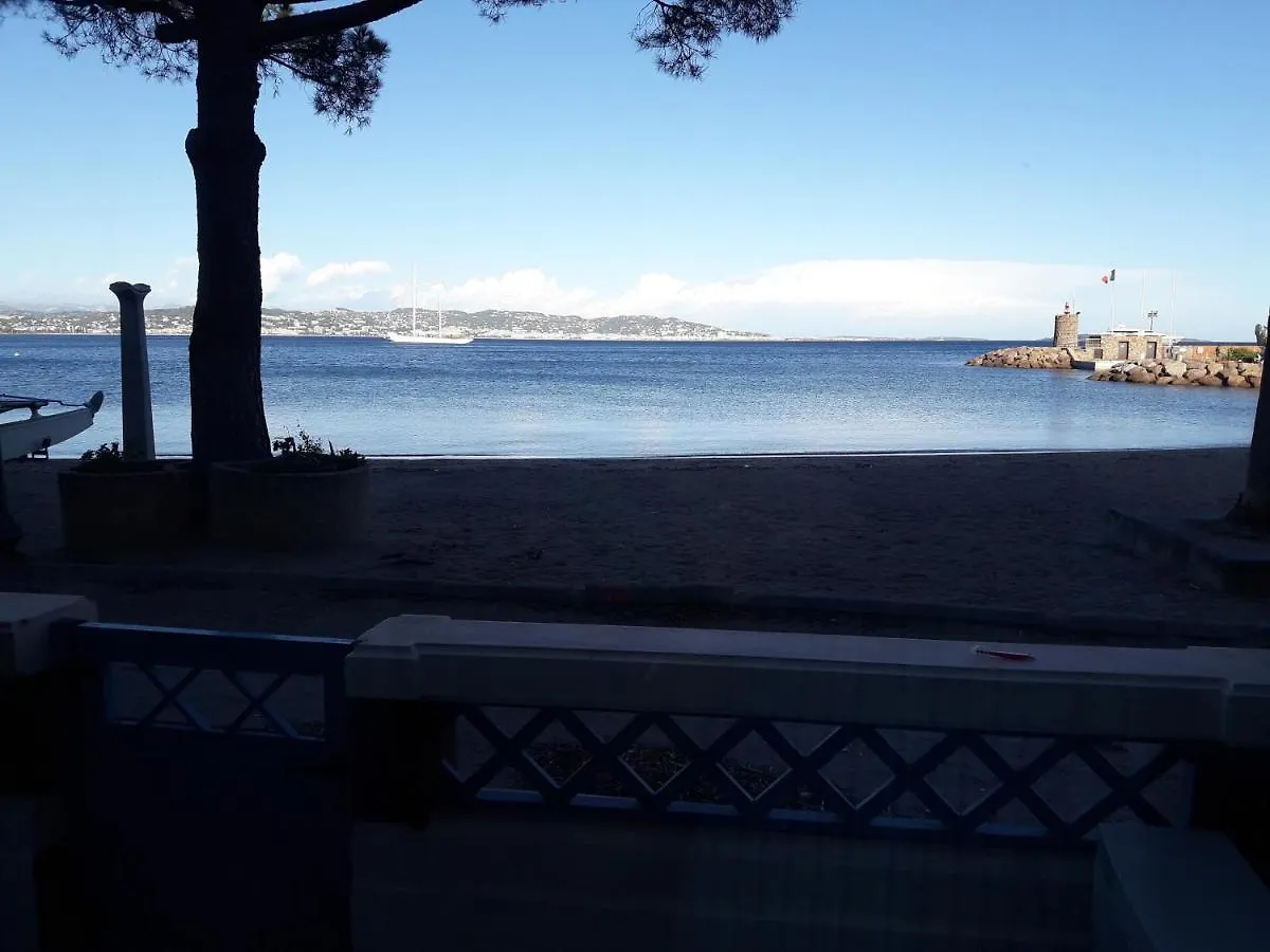 Apartment French Riviera 1 Bedroom On The Beach Facing Cannes Theoule-sur-Mer France