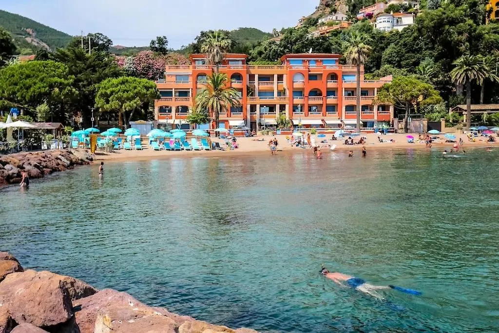 French Riviera 1 Bedroom On The Beach Facing Cannes Théoule-sur-Mer France