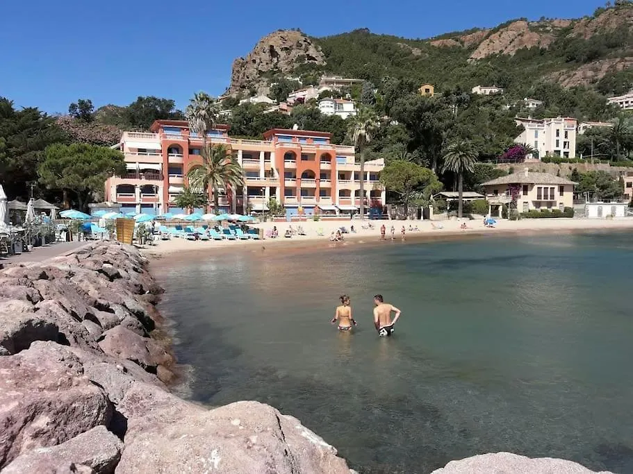 French Riviera 1 Bedroom On The Beach Facing Cannes Théoule-sur-Mer 0*,