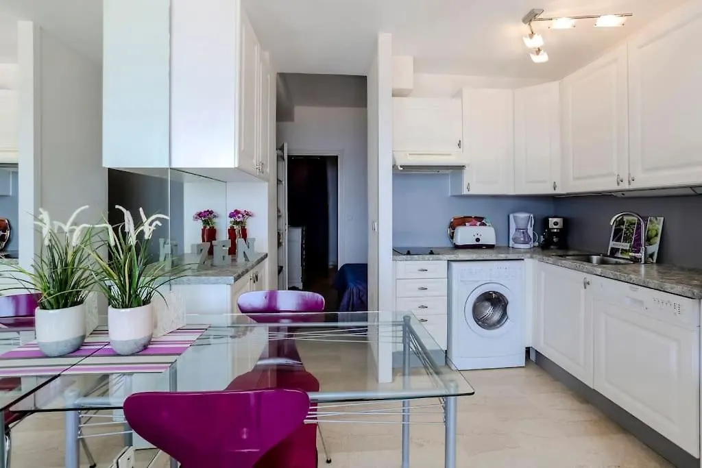 French Riviera 1 Bedroom On The Beach Facing Cannes Théoule-sur-Mer