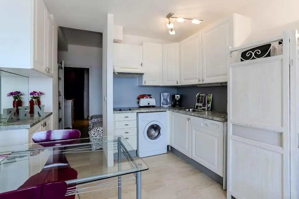 Apartment French Riviera 1 Bedroom On The Beach Facing Cannes Theoule-sur-Mer